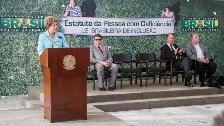 Presidenta Dilma Rousseff durante cerimônia de sanção do Estatuto da Pessoa com Deficiência